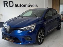 Azul Usado 2021 Renault Clio V LIMITED | € 20.000