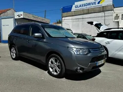 Cinzento Usado 2015 Mitsubishi Outlander SUV | € 17.250 (Preço justo)
