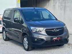 Cinza Usado 2022 Opel Combo Monovolume | € 18.000 (Preço elevado)