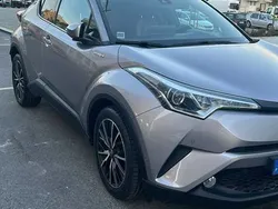 Usado 2017 Toyota C-HR Luxury SUV | € 21.400 (Preço elevado)