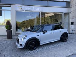 Branco cinzento, preto Usado 2019 Mini Cooper D Citadino | € 19.900 (Preço justo)