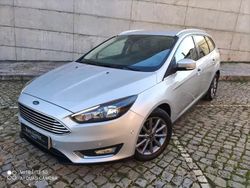 Cinzento Usado 2018 Ford Focus Titanium Carrinha | € 13.400 (Preço justo)