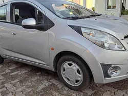 Cinzento Usado 2010 Chevrolet Spark Citadino | € 3.950