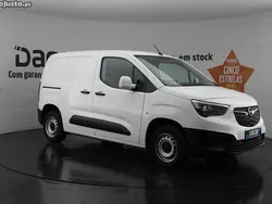 Branco Usado 2019 Opel Combo Enjoy Monovolume | € 11.899 (Bom preço)