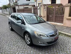 Cinza Usado 2011 Opel Astra Selection Carrinha | € 6.550 (Preço justo)