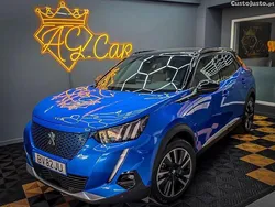 Azul Usado 2021 Peugeot e-2008 GT-line SUV | € 21.890 (Preço justo)