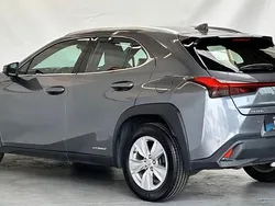Cinzento Usado 2021 Lexus UX SUV | € 25.599