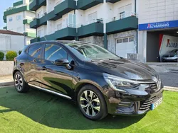 Preto Usado 2023 Renault Clio V Evolution | € 18.950 (Preço justo)