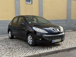 Usado 2011 Peugeot 206+ Citadino | € 2.400