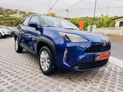 Azul Usado 2023 Toyota Yaris Hybrid Citadino | € 26.950