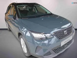 Azul Novo 2025 Seat Arona Style SUV | € 25.250 (Caro)