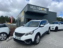 Branco Usado 2019 Peugeot 5008 Active Monovolume | € 19.999 (Preço justo)