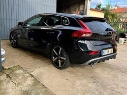 Preto Usado 2013 Volvo V40 Carrinha | € 12.500 (Preço elevado)