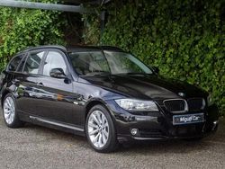 Preto Usado 2012 BMW 320 Luxury Line Carrinha | € 12.900 (Preço justo)
