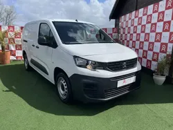 Branco Usado 2023 Peugeot Partner Monovolume | € 17.490 (Preço justo)