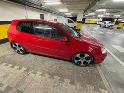 Vermelho Usado 2007 VW Golf V Citadino | € 11.500