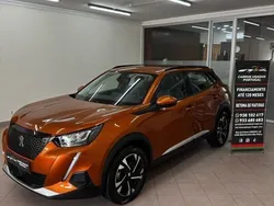 Laranja Usado 2020 Peugeot 2008 Allure SUV | € 15.990 (Bom preço)