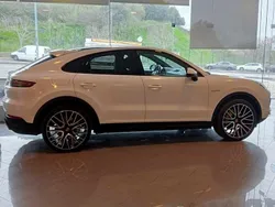 Branco Usado 2021 Porsche Cayenne SUV | € 79.900