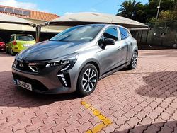 Cinzento Usado 2024 Mitsubishi Colt Invite | € 18.950 (Preço justo)