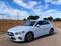Branco Usado 2020 Mercedes A160 Citadino | € 21.900 (Bom preço)