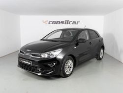 Preto Usado 2022 Kia Rio Citadino | € 14.890 (Preço justo)