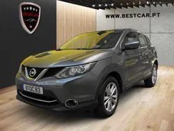 Cinzento Usado 2015 Nissan Qashqai SUV | € 16.750 (Preço elevado)