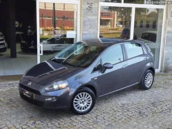 Cinza Usado 2013 Fiat Punto Easy Citadino | € 5.950 (Preço justo)