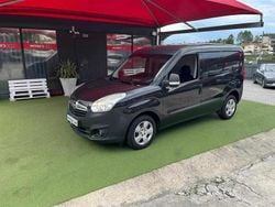 Preto Usado 2017 Opel Combo | € 12.300