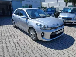 Cinzento Usado 2017 Kia Rio Citadino | € 11.950 (Super Preço)