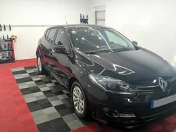 Preto Usado 2015 Renault Mégane III Citadino | € 14.990
