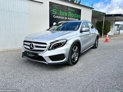 Cinza Usado 2016 Mercedes GLA220 AMG line SUV | € 24.900