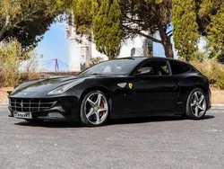 Cinza Usado 2016 Ferrari FF Coupé | € 195.000