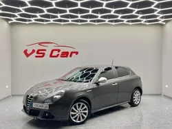 Cinzento Usado 2013 Alfa Romeo Giulietta Exclusive Citadino | € 10.500