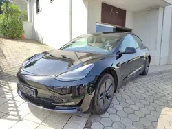 Preto Usado 2022 Tesla Model 3 Sedan | € 29.990 (Preço justo)