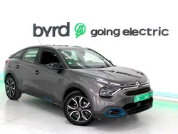 Cinza Usado 2022 Citroën e-C4 Shine Sedan | € 20.900 (Super Preço)