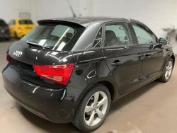 Preto Usado 2014 Audi A1 Sportback Attraction Citadino | € 11.500
