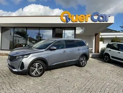 Cinza Usado 2021 Peugeot 5008 Allure Monovolume | € 29.590 (Preço justo)