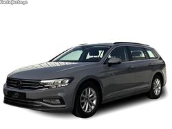 Cinza Usado 2022 VW Passat Business Sedan | € 21.890 (Preço justo)