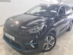 Preto Usado 2021 Kia e-Niro SUV | € 19.499 (Preço justo)