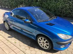 Azul Usado 2001 Peugeot 206 Cabrios | € 3.650