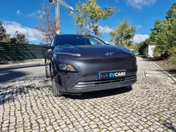 Cinzento Usado 2021 Hyundai Kauai SUV | € 23.950 (Preço justo)