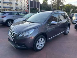 Cinzento Usado 2014 Peugeot 2008 Allure SUV | € 8.990 (Preço justo)