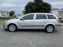 Usado 2005 Opel Astra Sedan | € 3.000 (Bom preço)