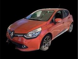 Vermelho Usado 2015 Renault Clio IV | € 10.750 (Preço justo)