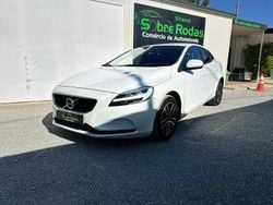 Branco Usado 2017 Volvo V40 Carrinha | € 17.900 (Preço justo)