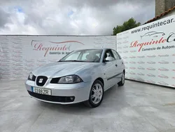 Cinza Usado 2005 Seat Ibiza Reference Citadino | € 2.990 (Bom preço)