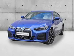 Azul portimão metalizada Usado 2022 BMW i4 Shadowline Sedan | € 52.946 (Preço justo)