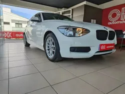 Branco Usado 2012 BMW 116 Sport Line Citadino | € 9.100 (Bom preço)
