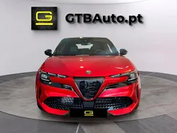 Vermelho Novo 2024 Alfa Romeo Junior SUV | € 37.900