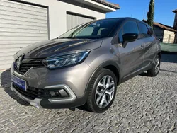 Cinzento Usado 2018 Renault Captur SUV | € 15.250 (Preço justo)